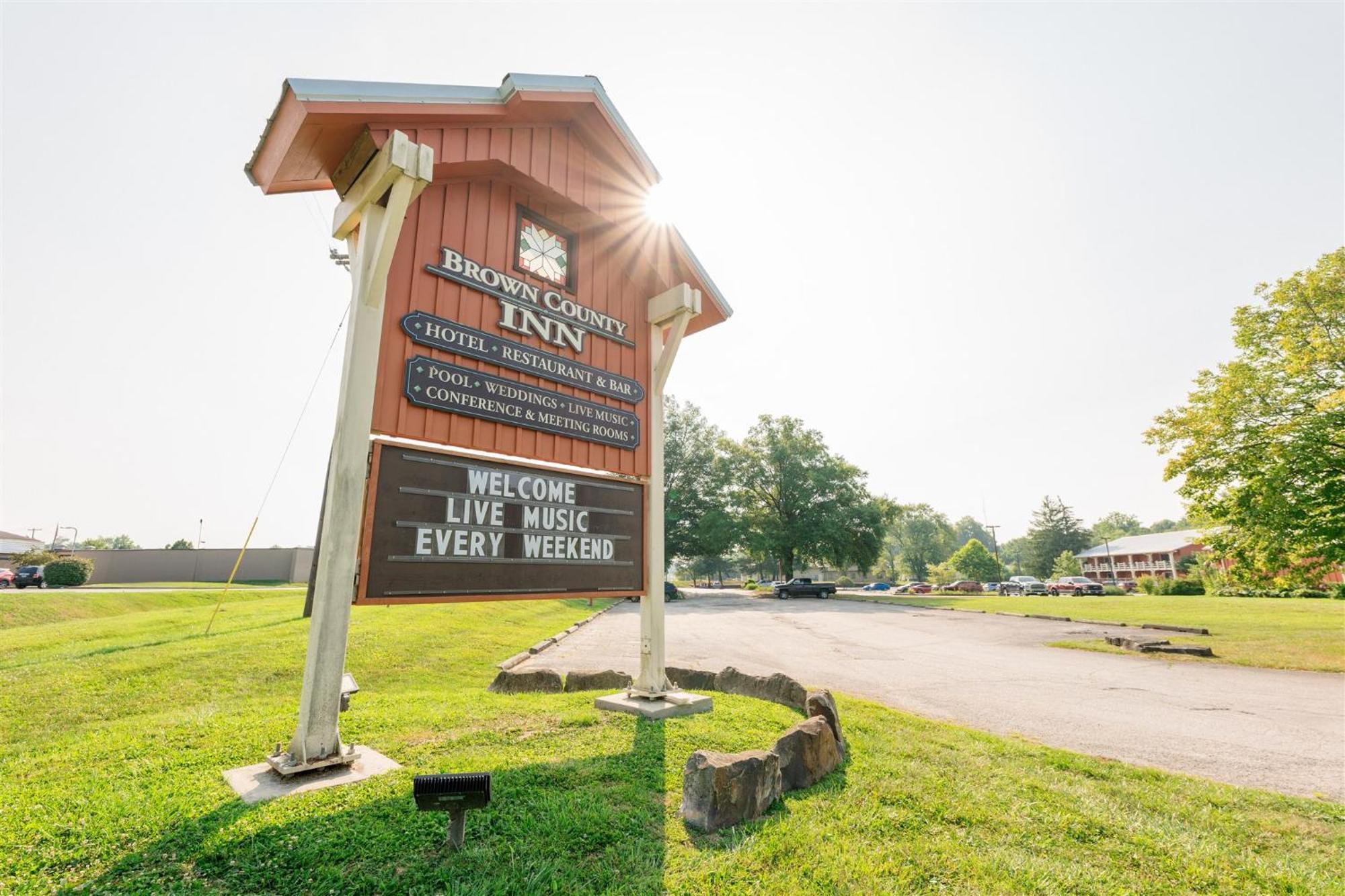 Brown County Inn Нашвил Екстериор снимка