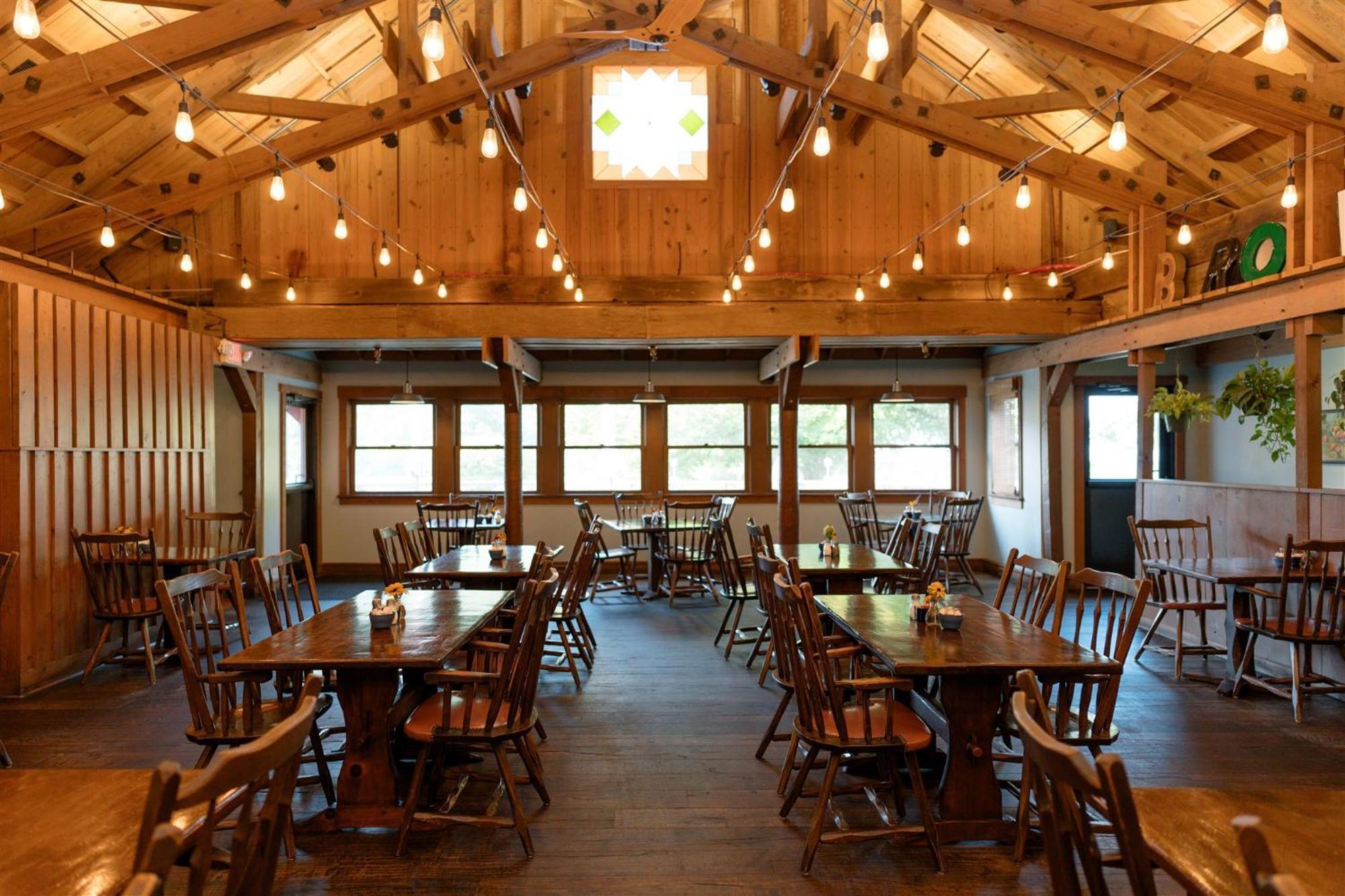 Brown County Inn Нашвил Екстериор снимка