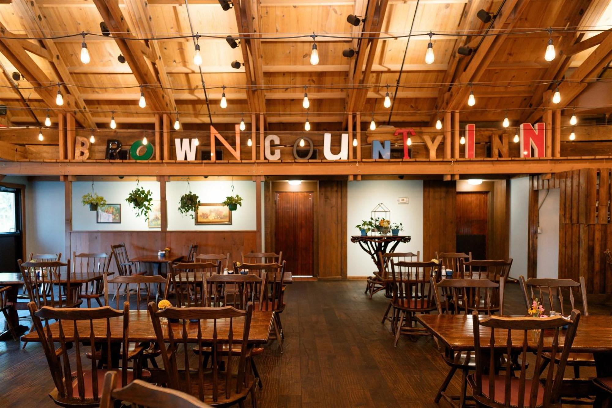 Brown County Inn Нашвил Екстериор снимка