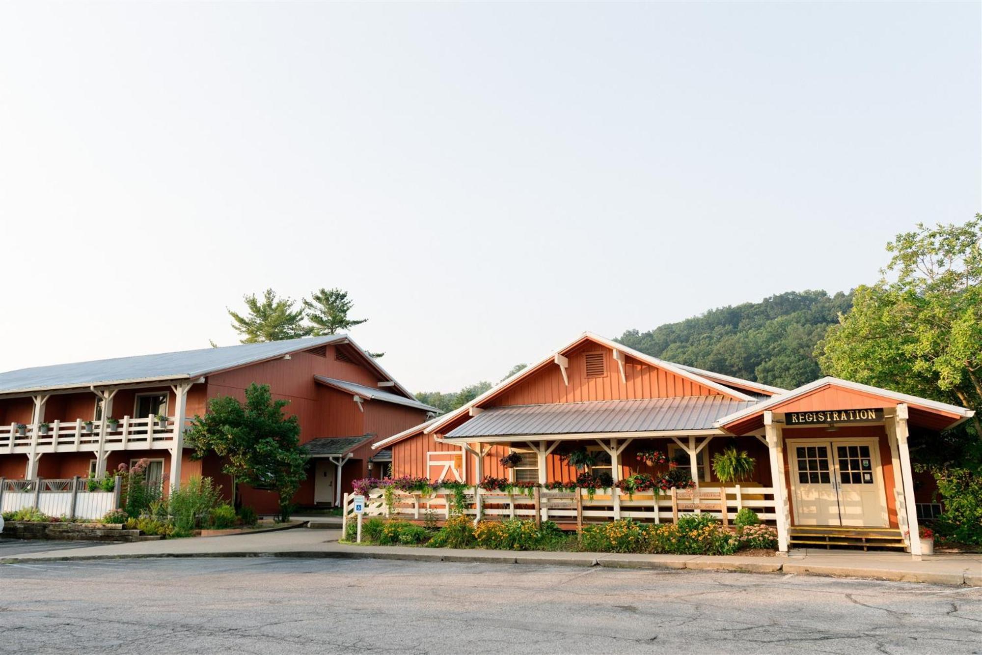 Brown County Inn Нашвил Екстериор снимка