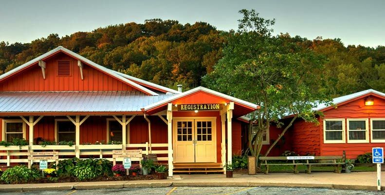 Brown County Inn Нашвил Екстериор снимка